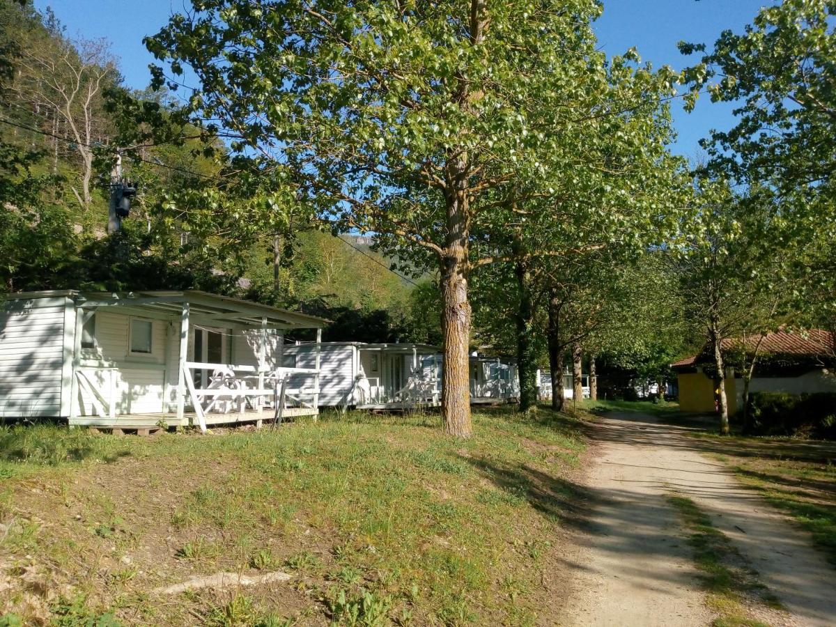 Camping Le Vialaret Nant Exteriér fotografie